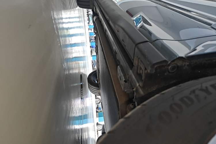 Used BYD Tang L 2025 DM 175KM Drone Player Edition Right Side Sill