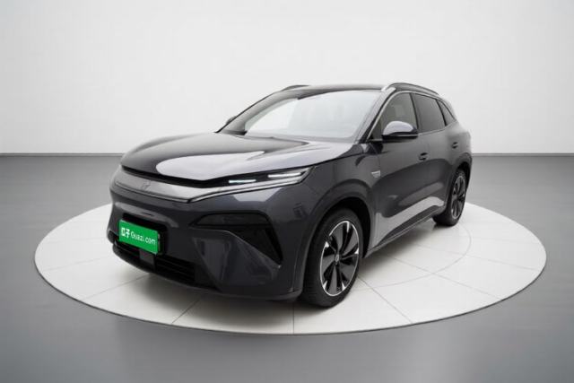 Ojetý BYD Tang L 2025 DM 175KM Drone Player Edition