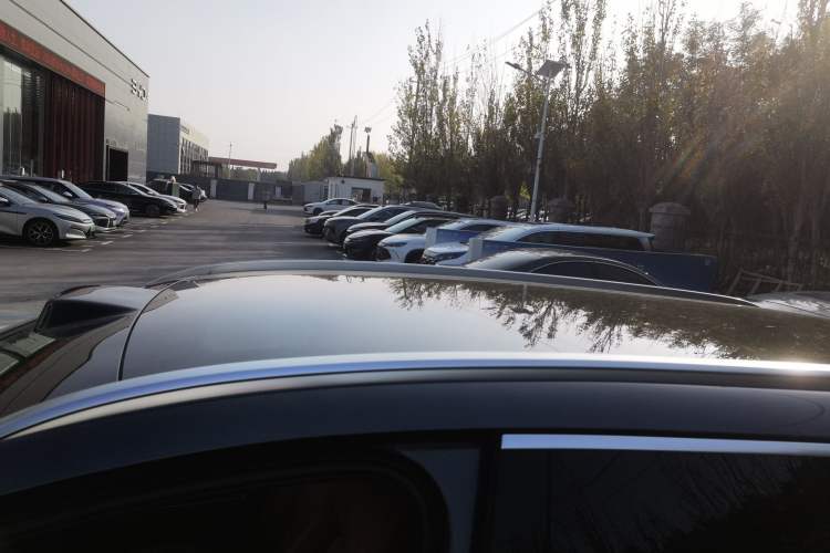 Used BYD Tang L 2025 DM 200KM Four-Wheel Drive LiDAR Flagship Model Roof