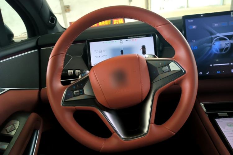 Used BYD Tang L 2025 EV 600KM All-Wheel-Drive LiDAR Flagship Model Steering Wheel