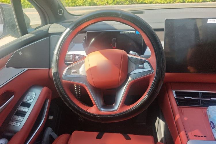 Used BYD Tang L 2025 DM 200KM Four-Wheel Drive LiDAR Flagship Model Steering Wheel