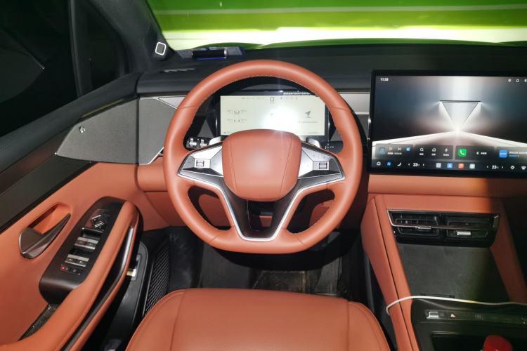 Used BYD Tang L 2025 EV with 670 km Range LiDAR and Premium Features Steering Wheel