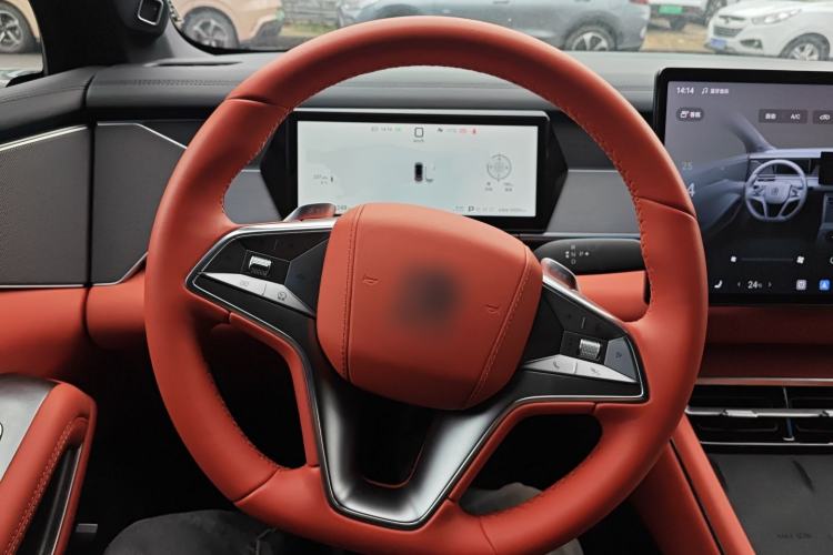 Used BYD Tang L 2025 EV 600KM All-Wheel-Drive LiDAR Flagship Model Steering Wheel