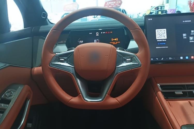 Used BYD Tang L 2025 EV with 670 km Range LiDAR and Premium Features Steering Wheel