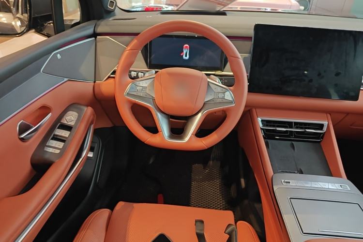Used BYD Tang L 2025 EV 600KM All-Wheel-Drive LiDAR Flagship Model Steering Wheel