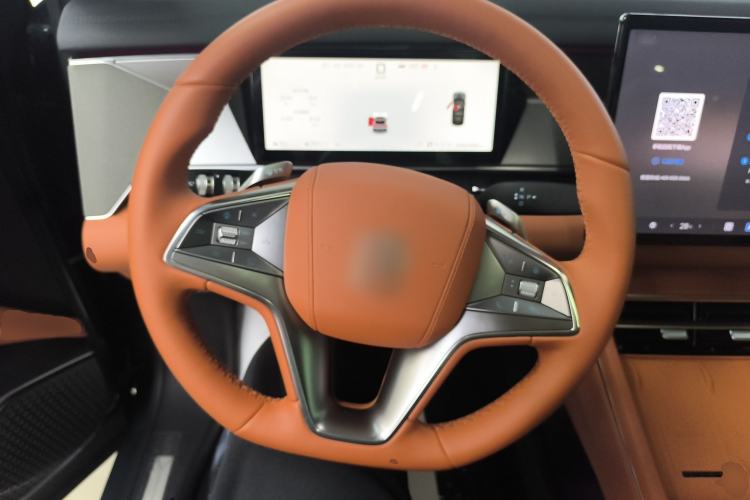 Used BYD Tang L 2025 DM 215KM LiDAR Flagship Model Steering Wheel