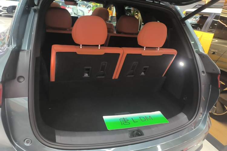 Used BYD Tang L 2025 DM 175KM Drone Player Edition Trunk