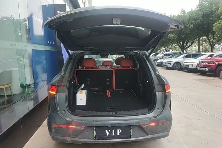 Used BYD Tang L 2025 DM 175KM Drone Player Edition Trunk