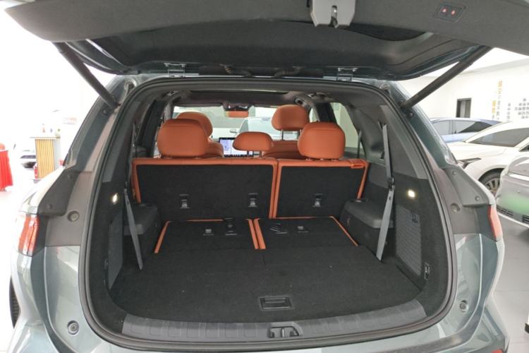 Used BYD Tang L 2025 DM 175KM Drone Player Edition Trunk