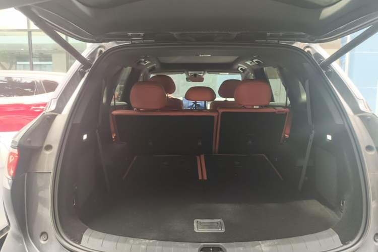 Used BYD Tang L 2025 EV 600KM All-Wheel-Drive LiDAR Flagship Model Trunk