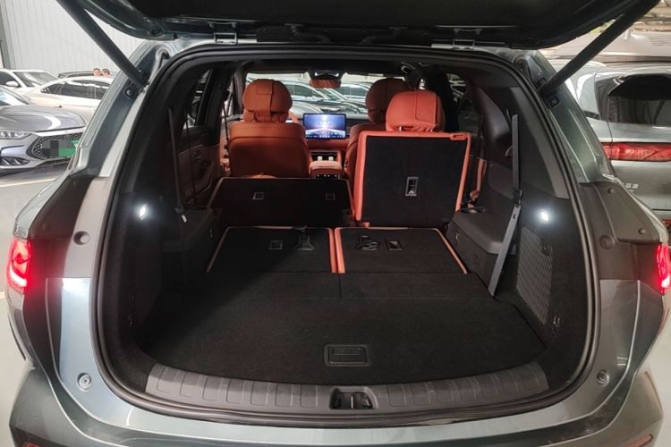 Used BYD Tang L 2025 DM 175KM Drone Player Edition Trunk