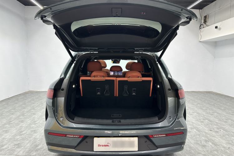 Used BYD Tang L 2025 DM 175KM Drone Player Edition Trunk