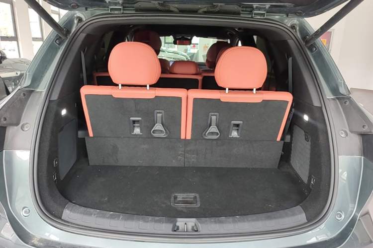Used BYD Tang L 2025 DM 175KM Drone Player Edition Trunk