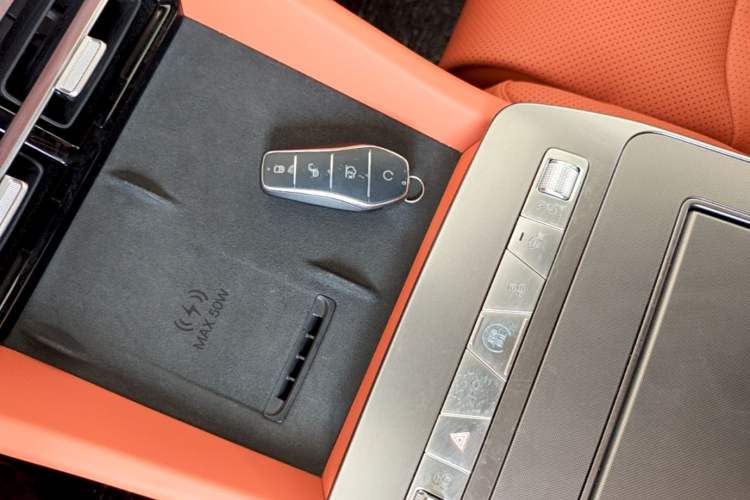 Used BYD Tang L 2025 DM 175KM Drone Player Edition Vehicle Key
