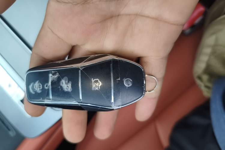 Used BYD Tang L 2025 DM 175KM Drone Player Edition Vehicle Key