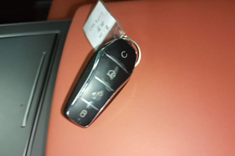 Used BYD Tang L 2025 DM 175KM Drone Player Edition Vehicle Key