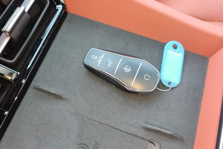 Used BYD Tang L 2025 DM 175KM Drone Player Edition Vehicle Key