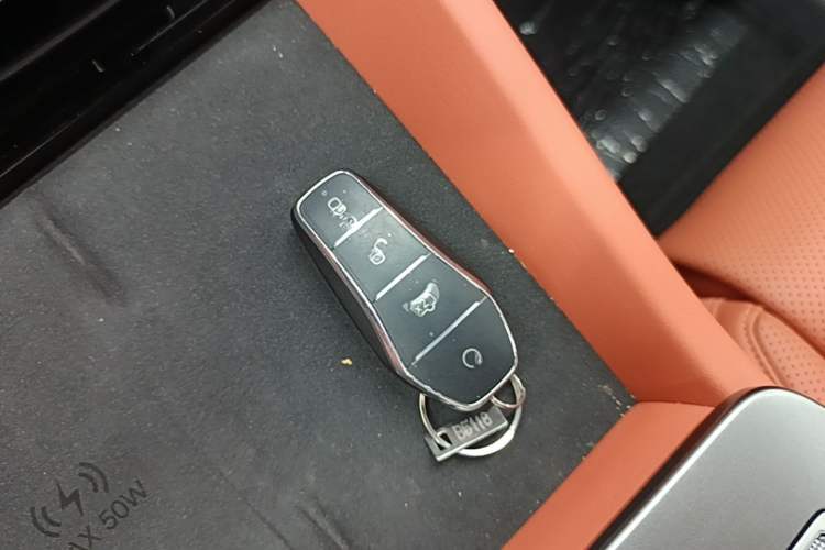 Used BYD Tang L 2025 DM 175KM Drone Player Edition Vehicle Key