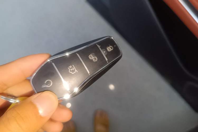 Used BYD Tang L 2025 DM 175KM Drone Player Edition Vehicle Key