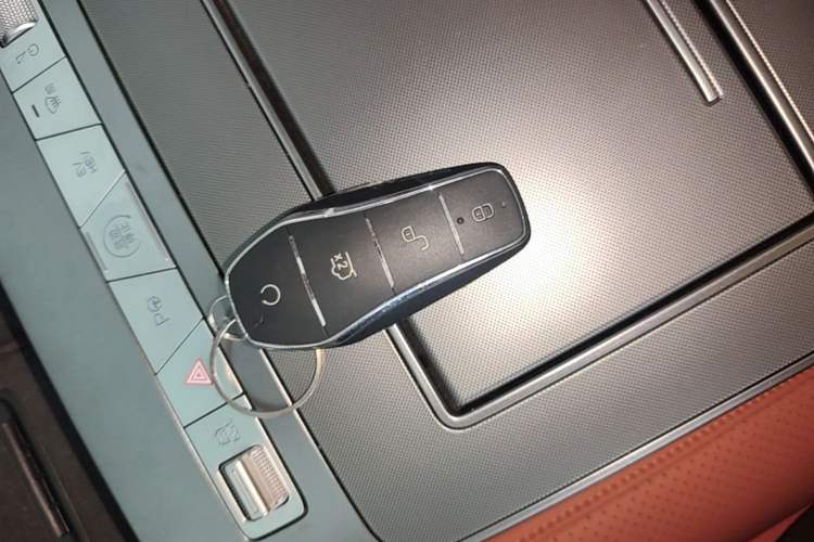 Used BYD Tang L 2025 DM 175KM Drone Player Edition Vehicle Key