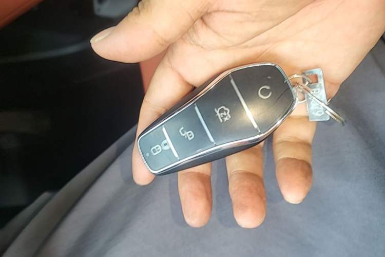 Used BYD Tang L 2025 DM 175KM Drone Player Edition Vehicle Key