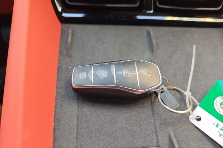 Used BYD Tang L 2025 EV 600KM All-Wheel-Drive LiDAR Flagship Model Vehicle Key