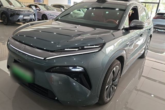 BYD Tang L 2025 DM 175KM Drone Player Edition usata