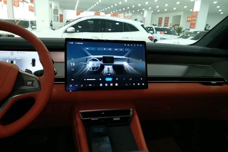 Used BYD Tang L 2025 DM 200KM Four-Wheel Drive LiDAR Flagship Model Audio And AC Panel