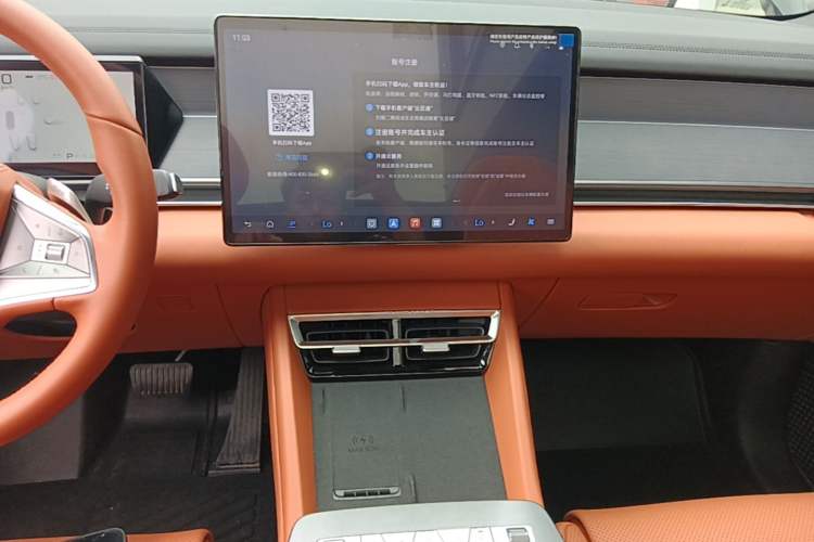 Used BYD Tang L 2025 EV 600KM All-Wheel-Drive LiDAR Flagship Model Audio And AC Panel