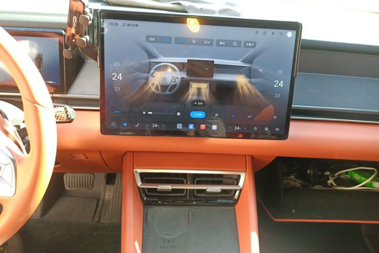 Used BYD Tang L 2025 EV 670KM LiDAR Flagship Version Audio And AC Panel