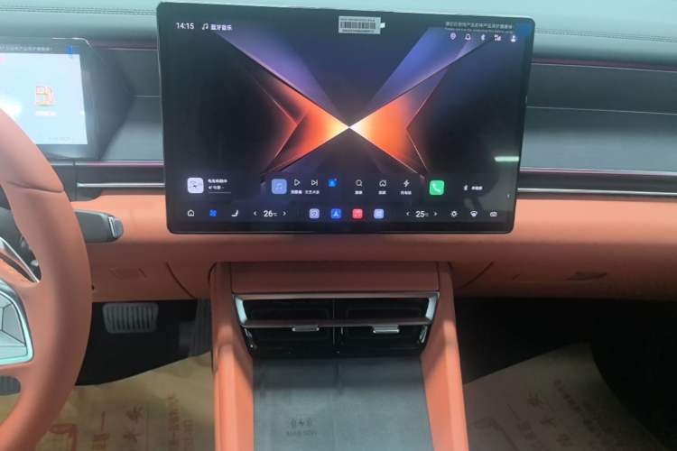 Used BYD Tang L 2025 DM 175KM Drone Player Edition Audio And AC Panel