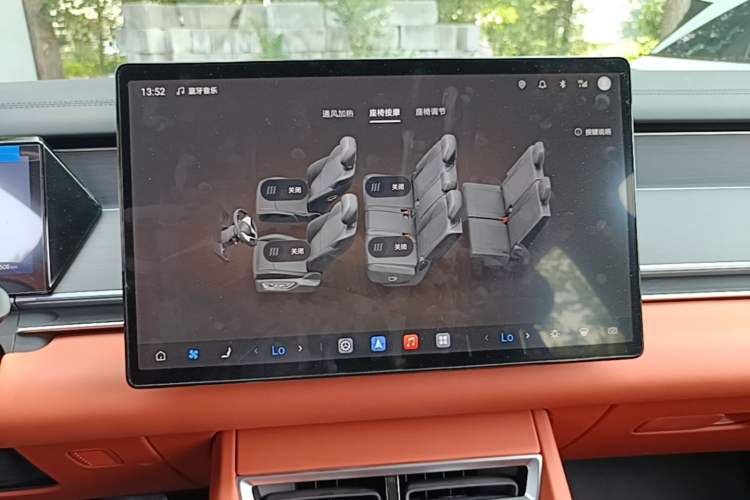 Used BYD Tang L 2025 DM 175KM Drone Player Edition Audio And AC Panel