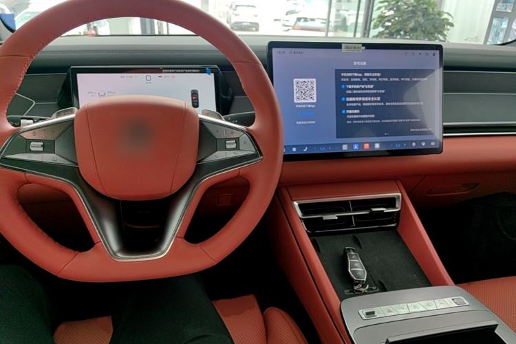 Used BYD Tang L 2025 DM 175KM Drone Player Edition Center Console