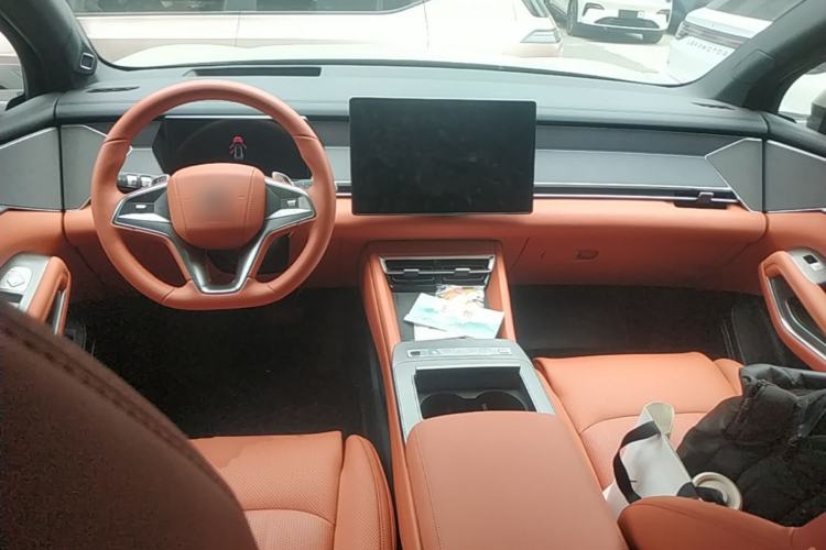 Used BYD Tang L 2025 DM 175KM Drone Player Edition Center Console