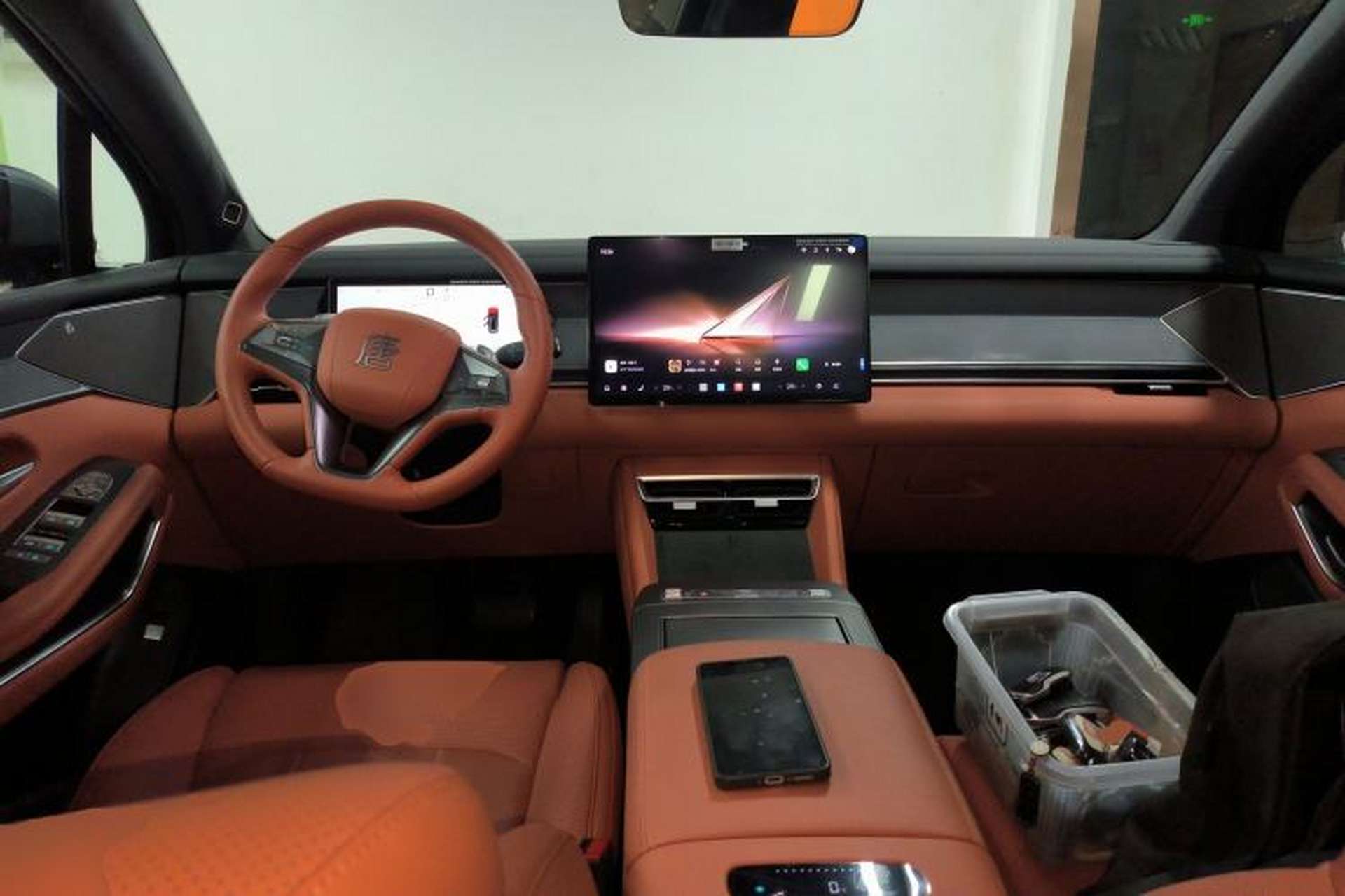 Used BYD Tang L 2025 DM 175KM Drone Player Edition Center Console