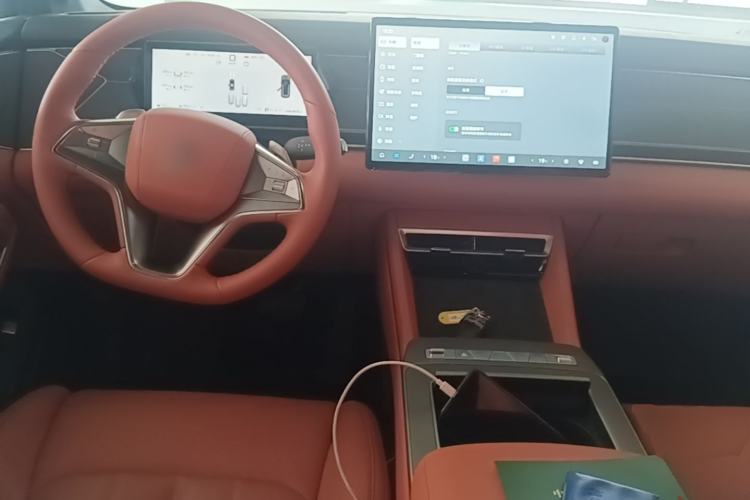 Used BYD Tang L 2025 DM 175KM Drone Player Edition Center Console