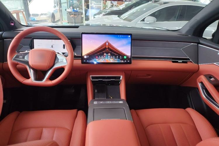 Used BYD Tang L 2025 DM 175KM Drone Player Edition Center Console
