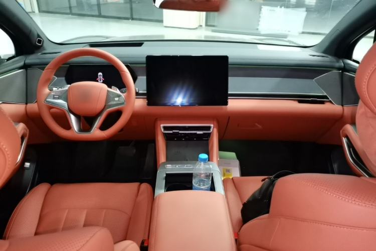 Used BYD Tang L 2025 DM 175KM Drone Player Edition Center Console