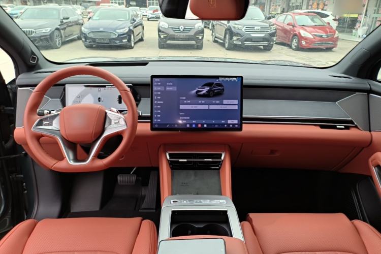 Used BYD Tang L 2025 DM 175KM Drone Player Edition Center Console