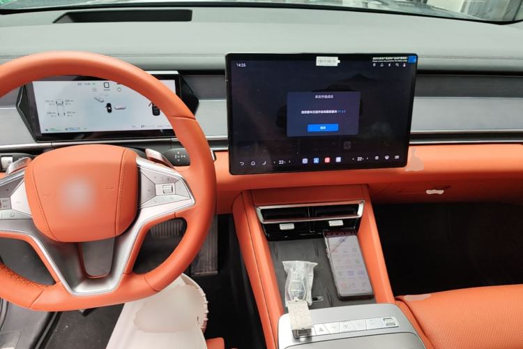 Used BYD Tang L 2025 DM 175KM Drone Player Edition Center Console