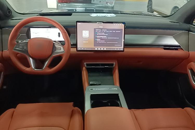 Used BYD Tang L 2025 DM 200KM Four-Wheel Drive LiDAR Flagship Model Center Console