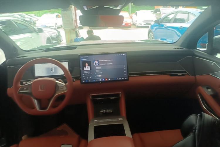 Used BYD Tang L 2025 DM 175KM Drone Player Edition Center Console