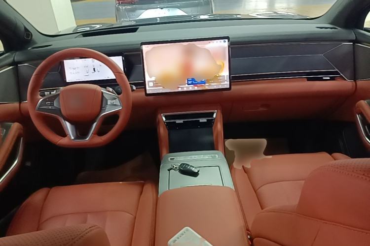 Used BYD Tang L 2025 DM 175KM Drone Player Edition Center Console