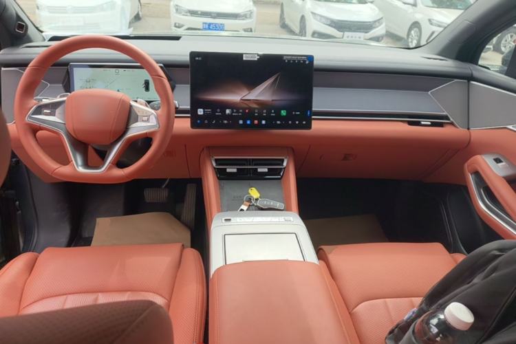 Used BYD Tang L 2025 DM 175KM Drone Player Edition Center Console