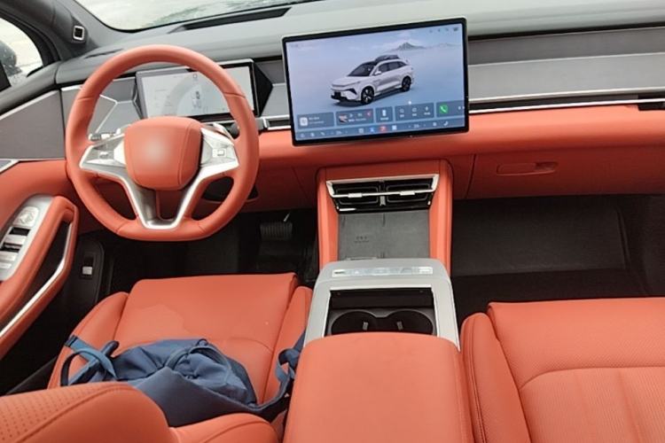 Used BYD Tang L 2025 DM 175KM Drone Player Edition Center Console