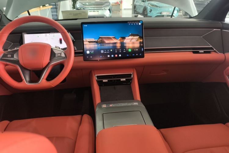 Used BYD Tang L 2025 DM 175KM Drone Player Edition Center Console