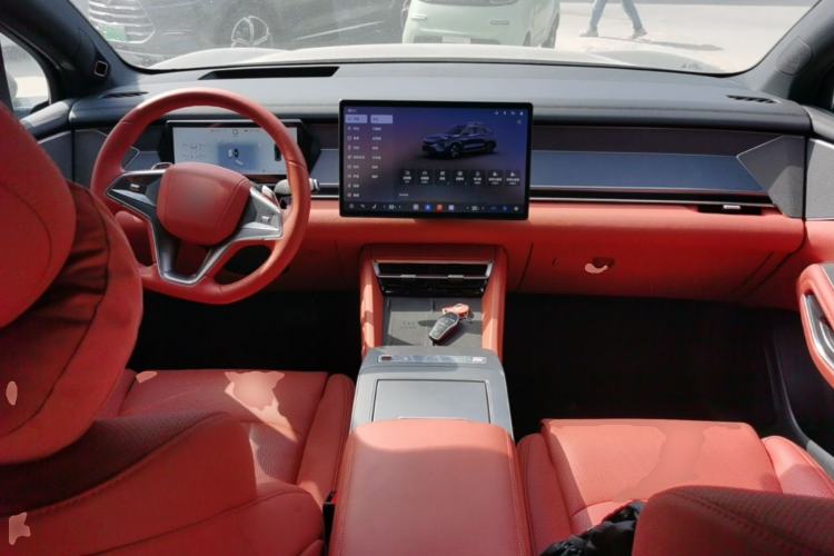 Used BYD Tang L 2025 DM 175KM Drone Player Edition Center Console