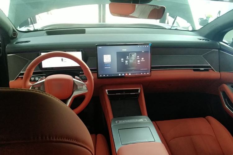Used BYD Tang L 2025 DM 175KM Drone Player Edition Center Console