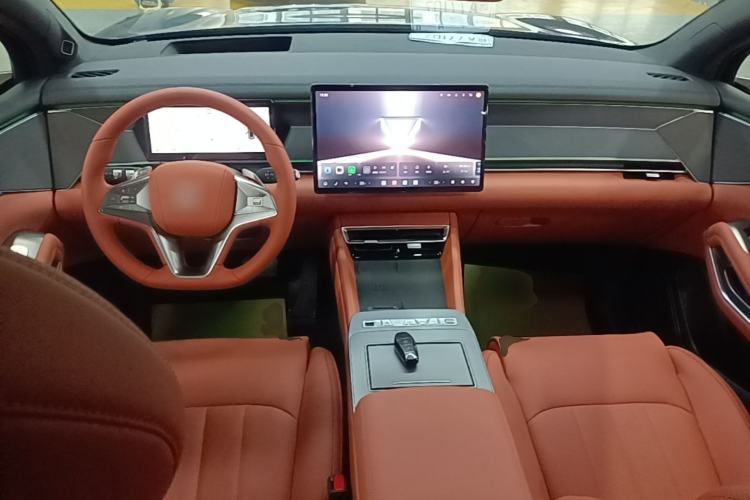Used BYD Tang L 2025 EV 670KM LiDAR Flagship Version Center Console