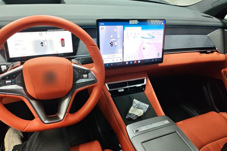 Used BYD Tang L 2025 DM 175KM Drone Player Edition Center Console